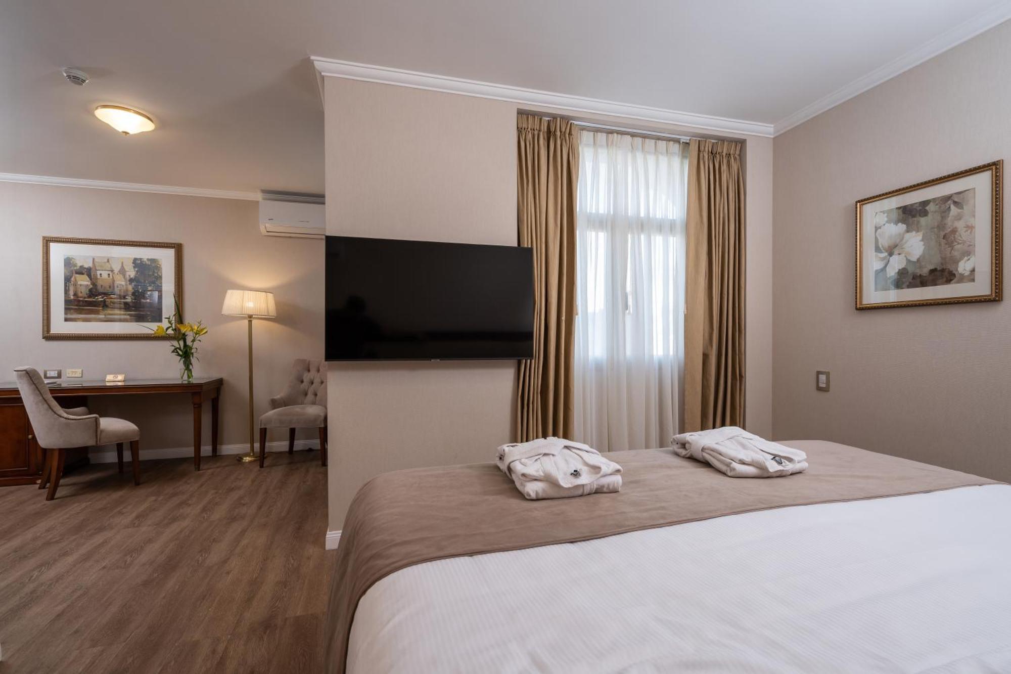 Hotel Intersur Recoleta Buenos Aires Exterior photo